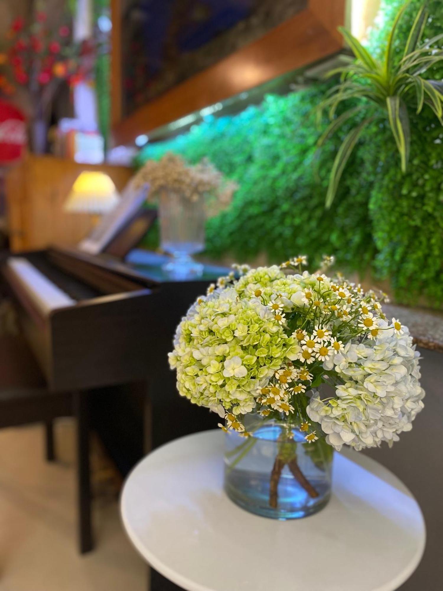 Violet Star Hotel&Spa Ho Chi Minh-stad Buitenkant foto